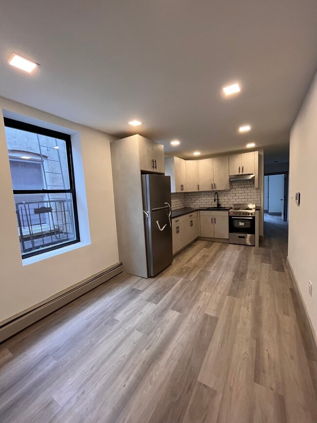 Building Photo - 145 Wilkinson Ave