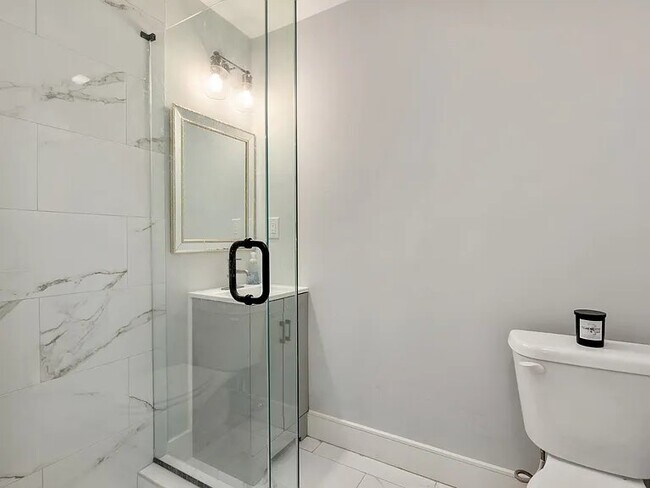 Foto del edificio - 169 W 9th St