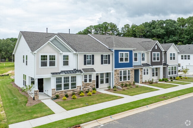 Building Photo - Battle Bridge Townhomes