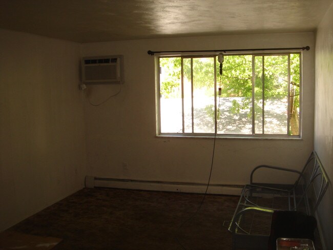 Apartamento - 3838 Washington Ave