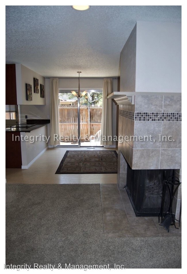 Building Photo - 2 br, 3 bath House - 1997 S Oakland Way