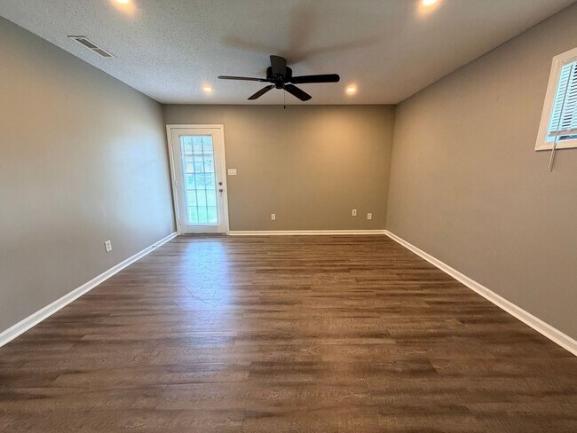 Foto del edificio - 4 Bedroom 2 bath Home in Valdosta, GA