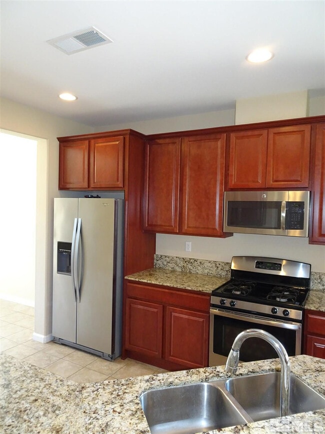 Building Photo - 494 Merganser Ln