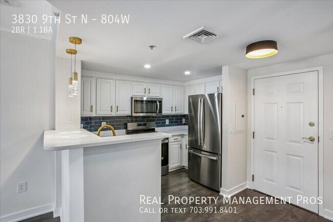 Foto del edificio - 3830 9th St N