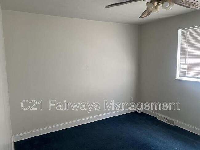 Building Photo - 1222 Broadway Ave