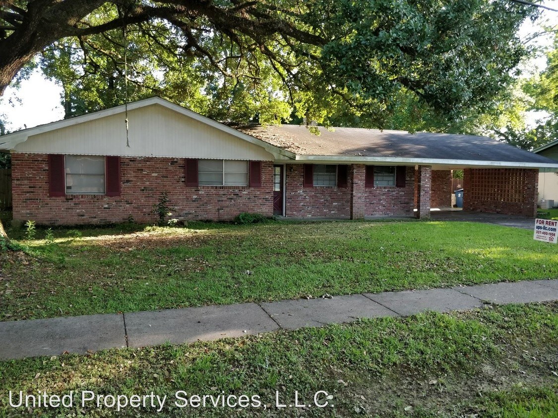 Primary Photo - 3 br, 2 bath House - 120 Lynn Drive