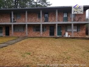 Building Photo - 4213 S Dowfield Dr