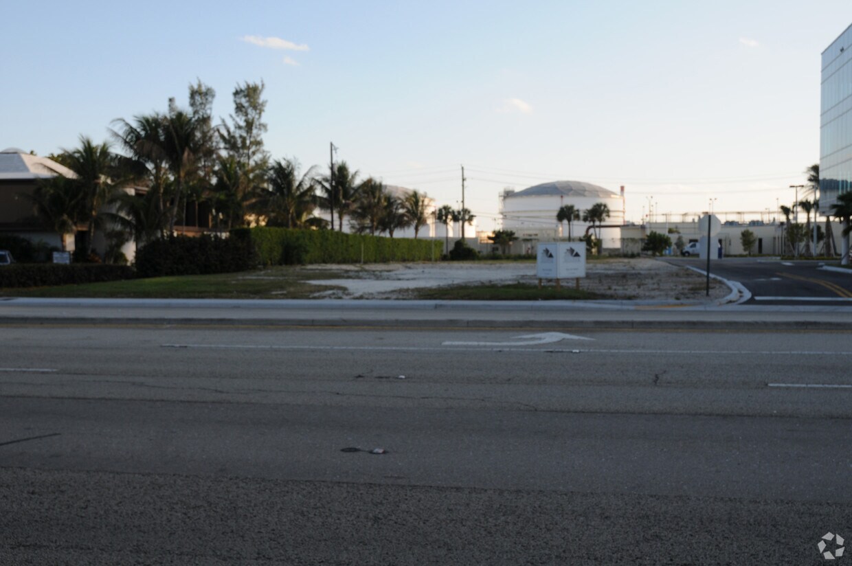 Primary Photo - 1516 17th Ave