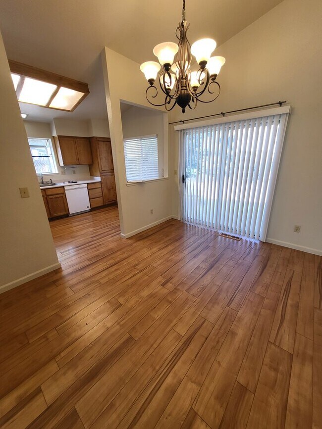 Foto del edificio - 630 Boulder Cir