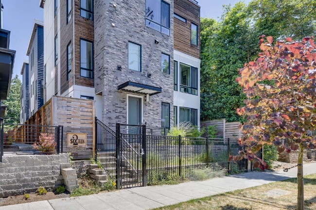 Luxury Capitol Hill Townhome Available Now! - Luxury Capitol Hill Townhome Available Now!