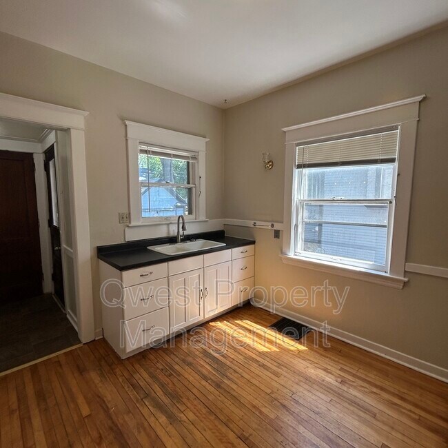 Foto del edificio - 1335 Logan St SE
