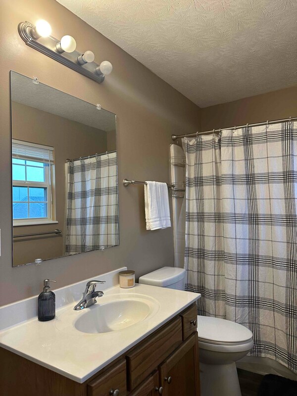 Foto del edificio - 212 Greenleaf Dr