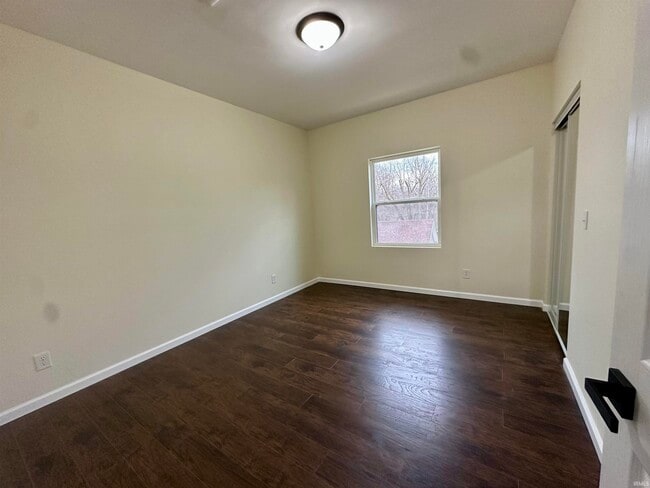 Building Photo - 2115 G St