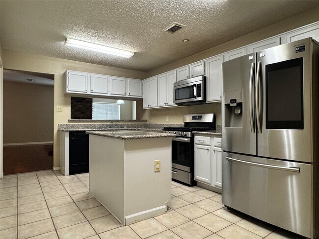 Foto del edificio - 11 Cottage Grove Pl