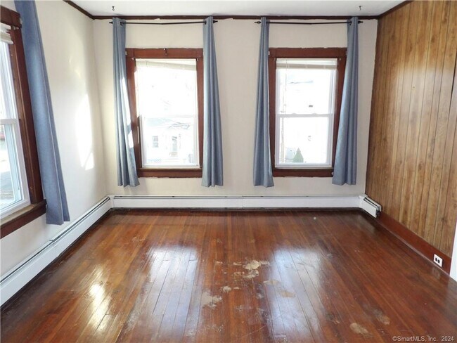 Building Photo - 45 Denison Ave
