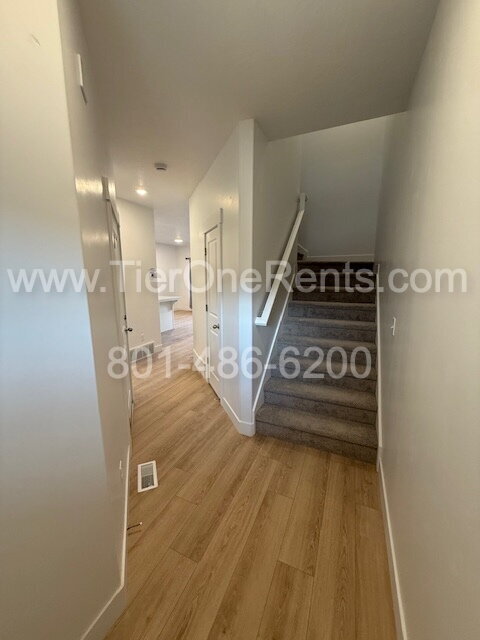 Foto del edificio - This property offers a NO DEPOSIT option available