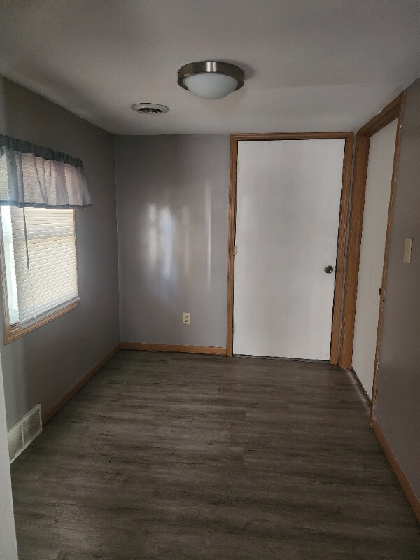 Foto del edificio - 325 3rd Ave SW