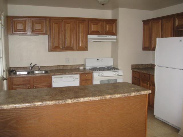 Building Photo - 1070 W Cato Springs Rd