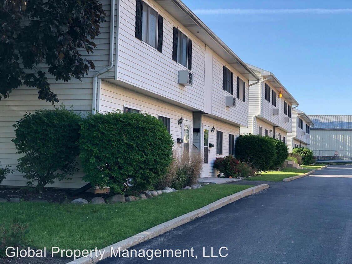 Foto principal - 267 E Grand Ave