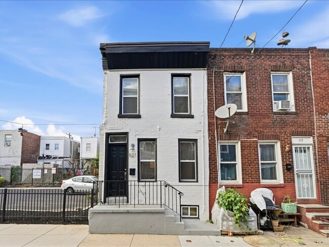 Building Photo - 521 Cantrell St