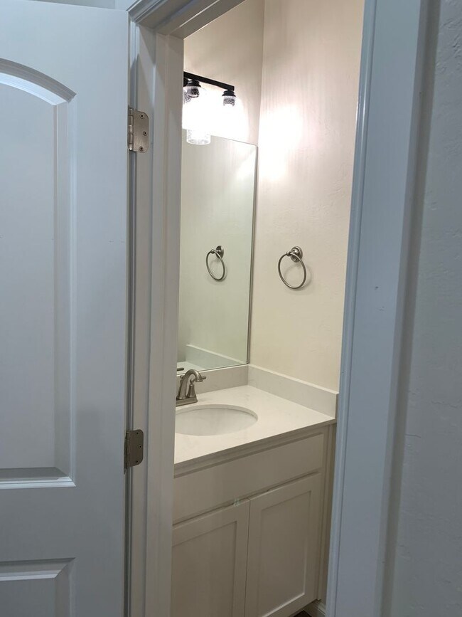 Foto del edificio - 3411 Enclave Pl