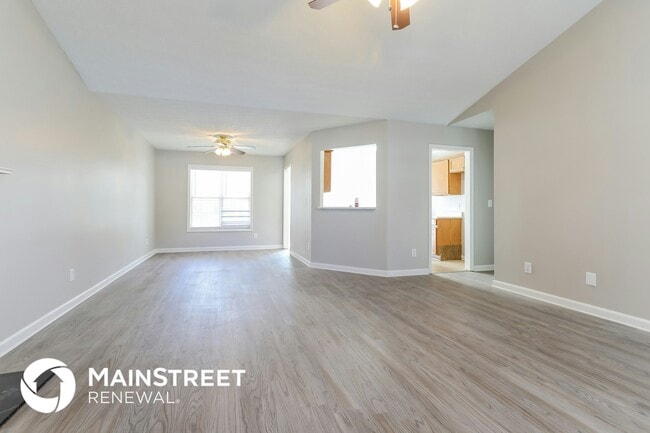 Building Photo - 852 New England Ct