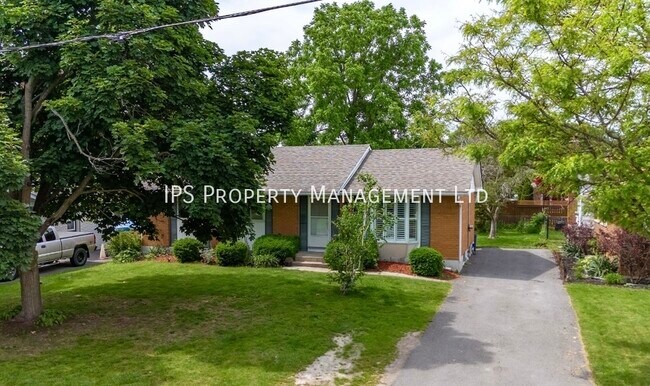 Photo du bâtiment - 5 bed | 2 Bath - Beautiful Neighbourhood