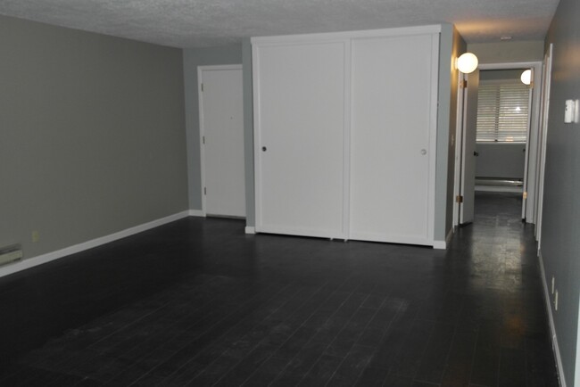 Building Photo - 1792 E 5625 S
