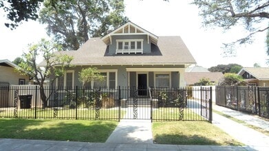 Building Photo - 176 S Lemon St