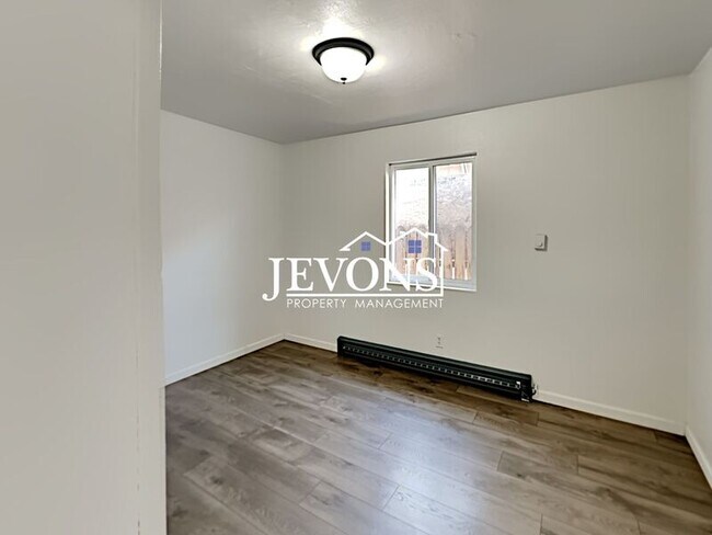 Foto del edificio - 314 S Beech St