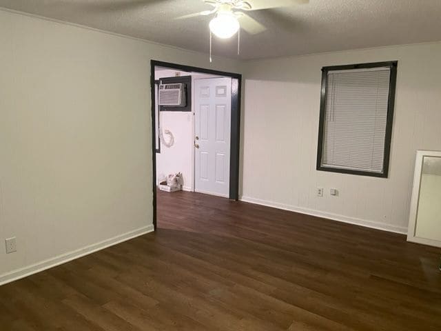 Building Photo - 1815 east Third Street