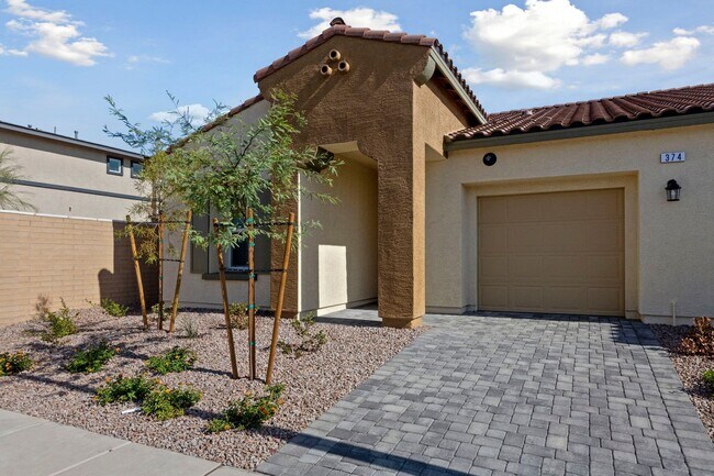 Foto del edificio - Spacious Single Level with Stunning Mounta...