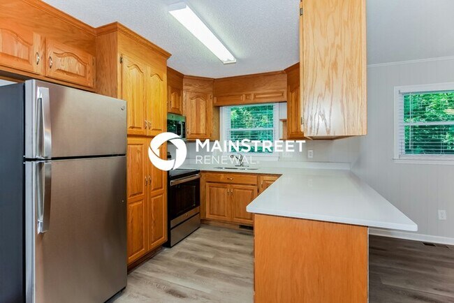 Building Photo - 3 Bedroom Pet-Friendly Home in GASTONIA, N...