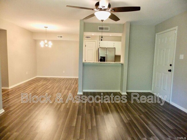 Building Photo - 3805-108 Chimney Ridge Place
