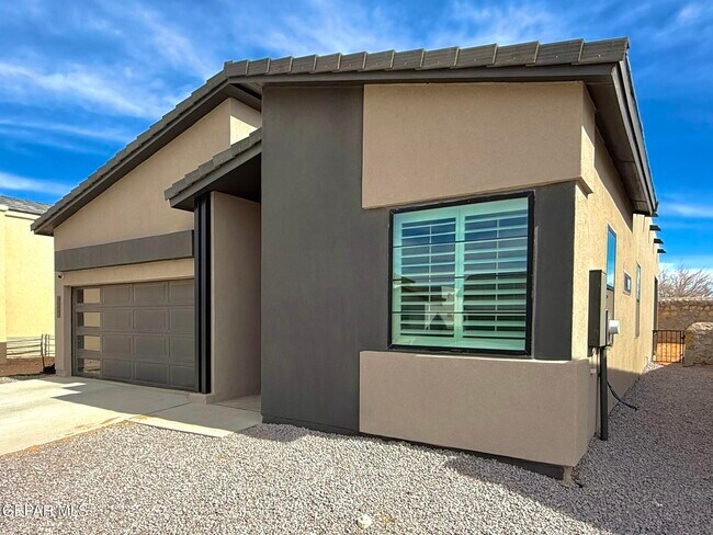 Foto del edificio - 15372 Imagine Dr