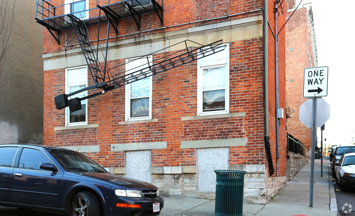 Building Photo - 1210 Spring St