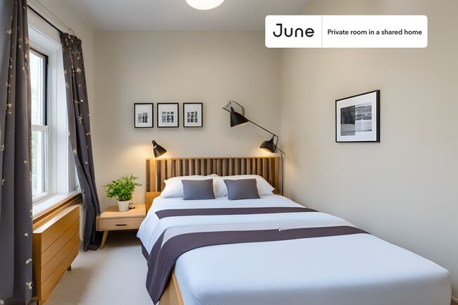 Private bedroom in 3 bed/1 bath Home - Private bedroom in 3 bed/1 bath Home