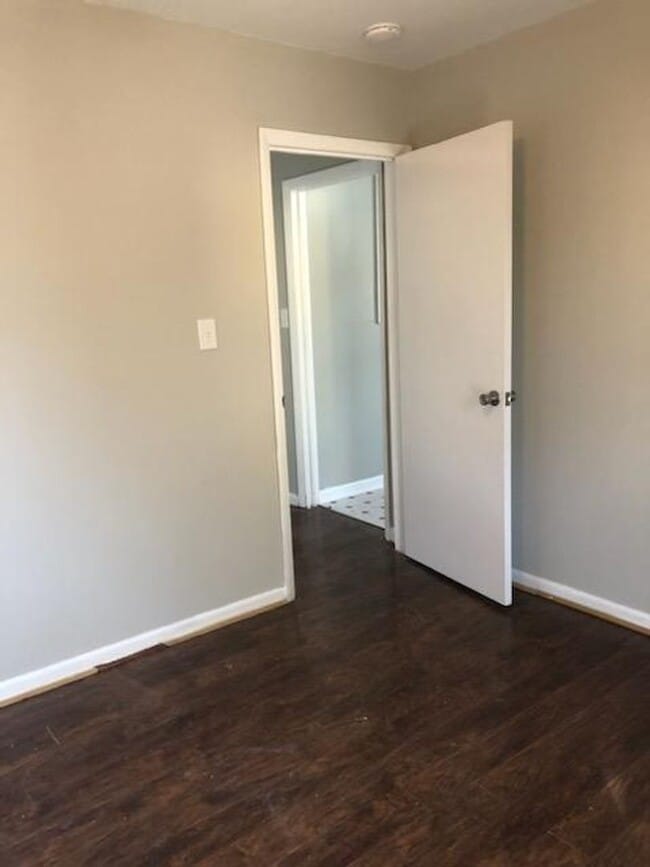 Building Photo - 2 bedroom remodeled home