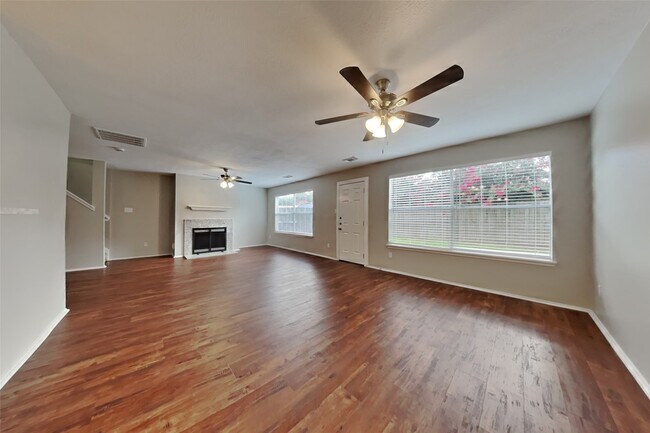 Foto del edificio - 19538 Shady Bank Dr