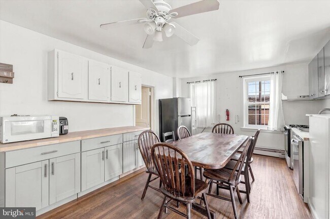 Foto del edificio - 1038 W Lancaster Ave