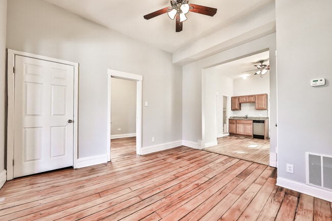Living room 1 - 1702 N Campbell Ave