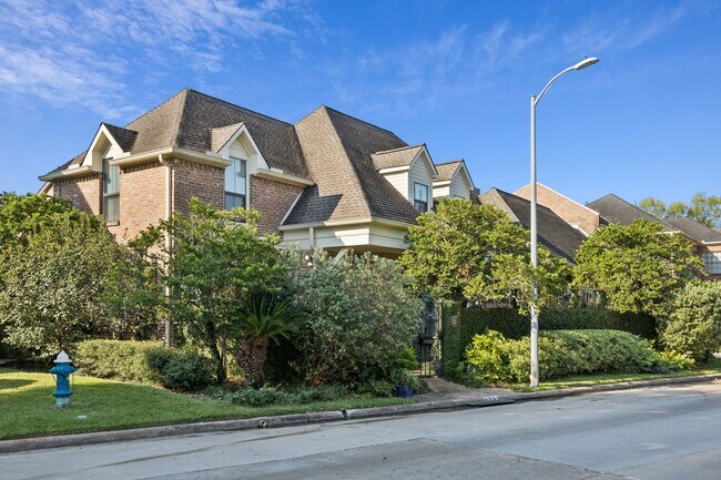 Foto del edificio - 4964 Post Oak Timber Dr