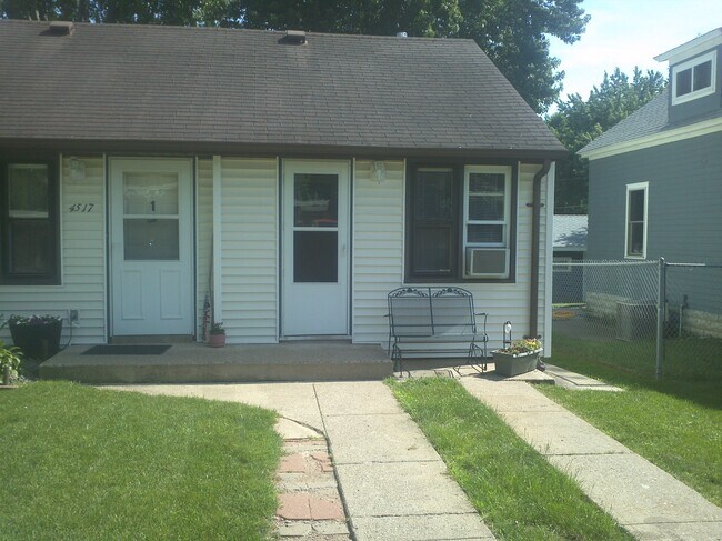 Foto del edificio - 4517 Pleasant St SE