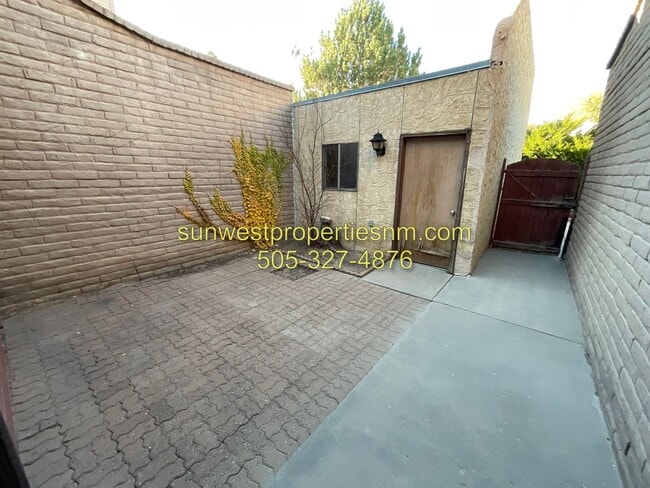 Foto del edificio - 2 Bedroom, 1.5 Bathroom with Garage