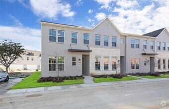 Building Photo - 9924 Schramm St
