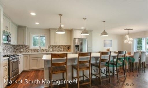 Foto del edificio - 3 br, 3 bath House - 7605 LaRoche Avenue