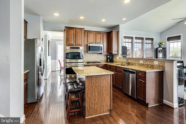 Building Photo - 16185 Eagle Beak Cir