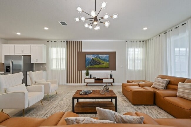 Building Photo - 8950CBD  Amazing 9BR Lakeview Villa in Sol...