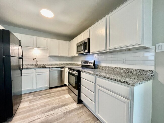 Foto del edificio - 903-903 Allen St