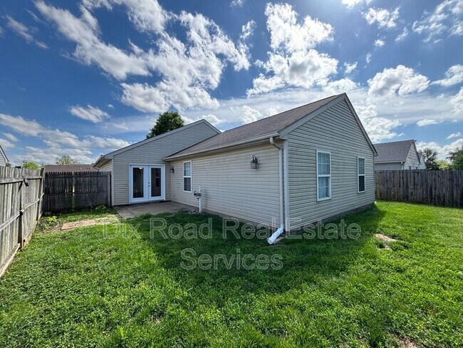 Foto del edificio - 954 Hathaway Dr